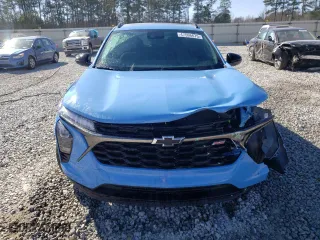 2024 Chevrolet Trax 2RS with VIN KL77LJE24RC214942, listed as a Copart auction lot 47596675 with 23,400 mi miles and Salvage Title. Bid and sale history available at carsss.com. Image 5.