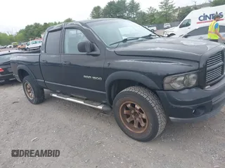 2002 Dodge 1500 with VIN 3D3HU18N32G178357, listed as a IAAI auction lot 42142759 with 194,772 mi miles. Bid and sale history available at carsss.com. Image 1.
