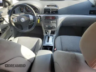 2008 Saturn Aura XE z VIN 1G8ZS57BX8F253612, wystawiony jako Copart lot #54380815 z przebiegiem 186 166 mil mil oraz Szkody całkowita. Historia ofert i sprzedaży dostępna na DreamBid. Obrazek 8.