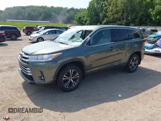 2017 Toyota Highlander LE with VIN 5TDBZRFH0HS442172, listed as a IAAI auction lot 42436089 with 95,437 mi miles and . Bid and sale history available at DreamBid. Image 14.