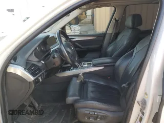 2015 BMW X5 xDrive35i z VIN 5UXKR0C5XF0K55803, wystawiony jako Copart lot #57133455 z przebiegiem 169 417 mil mil oraz Czysty tytuł • Clean title. Historia ofert i sprzedaży dostępna na DreamBid. Obrazek 7.
