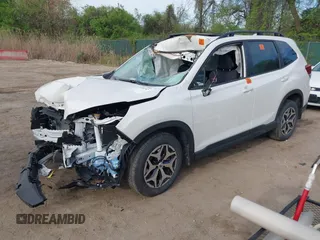 2023 Subaru Forester Premium z VIN JF2SKADC2PH471884, wystawiony jako IAAI lot #42073492 z przebiegiem Nie podano mil oraz . Historia ofert i sprzedaży dostępna na DreamBid. Obrazek 2.