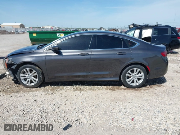 2015 Chrysler 200 Limited z VIN 1C3CCCAB0FN653658, wystawiony jako IAAI lot #42077091 z przebiegiem 151 691 mil mil oraz . Historia ofert i sprzedaży dostępna na DreamBid. Obrazek 15.