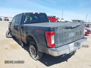 2018 Ford F-250 XL с VIN 1FT7W2B64JEC77975, выставлен на аукционе IAAI как лот 41854388 с пробегом 151 901 миль миль и . История ставок и продаж доступна на DreamBid. Изображение 3.