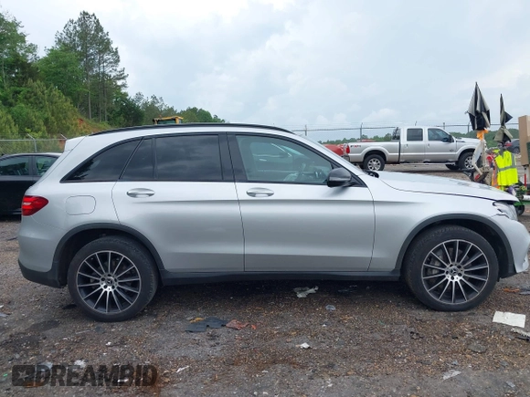 2019 Mercedes-Benz GLC 300 z VIN WDC0G4KB7KV170499, wystawiony jako IAAI lot #42096847 z przebiegiem 81 951 mil mil oraz . Historia ofert i sprzedaży dostępna na DreamBid. Obrazek 13.