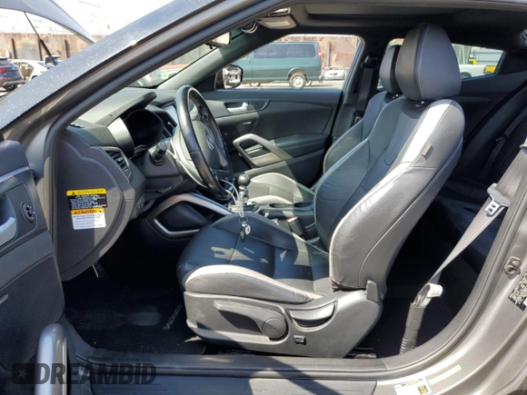 2016 Hyundai Veloster Turbo with VIN KMHTC6AE7GU267913, listed as a Copart auction lot 68070083 with 105,863 mi miles. Bid and sale history available at carsss.com. Image 7.