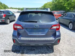 2018 Subaru Outback Premium с VIN 4S4BSACC1J3247571, выставлен на аукционе IAAI как лот 42364095 с пробегом 96 023 миль миль и . История ставок и продаж доступна на DreamBid. Изображение 16.