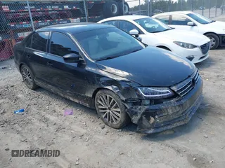 2016 Volkswagen Jetta Sport z VIN 3VWD17AJ4GM301888, wystawiony jako IAAI lot #42162504 z przebiegiem 172 823 mil mil oraz . Historia ofert i sprzedaży dostępna na DreamBid. Obrazek 1.