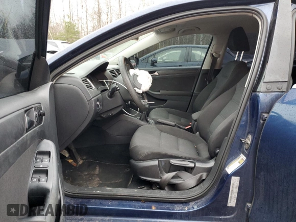 2011 Volkswagen Jetta SE с VIN 3VWBX7AJ3BM028442, выставлен на аукционе Copart как лот 81852814 с пробегом 223 779 миль миль и Списание • Salvage title. История ставок и продаж доступна на DreamBid. Изображение 7.