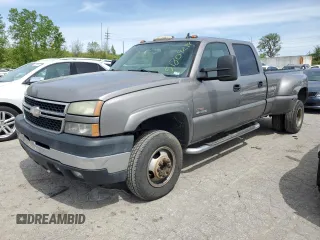 2006 Chevrolet Silverado 3500 DRW Wrk Trk with VIN 1GCJK33286F132975, listed as a Copart auction lot 51809294 with 242,451 mi miles and Salvage Title. Bid and sale history available at carsss.com. Image 1.