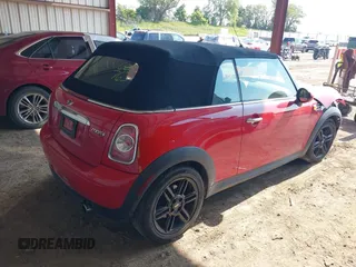 2014 MINI Convertible с VIN WMWZN3C59ET569675, выставлен на аукционе IAAI как лот 42378842 с пробегом 70 352 миль миль и . История ставок и продаж доступна на DreamBid. Изображение 4.