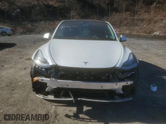 2022 Tesla Model Y Long Range with VIN 7SAYGDEE3NF385950, listed as a Copart auction lot 48481785 with 48,138 mi miles and Salvage Title. Bid and sale history available at carsss.com. Image 5.