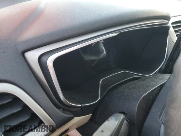 2015 Ford Fusion SE Hybrid с VIN 3FA6P0LU7FR228189, выставлен на аукционе Copart как лот 79744174 с пробегом Не указан миль и Списание • Salvage title. История ставок и продаж доступна на DreamBid. Изображение 9.
