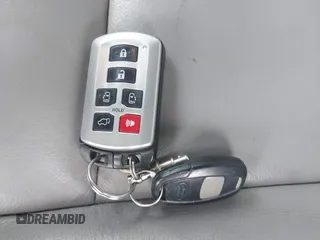 2015 Toyota Sienna Ltd with VIN 5TDDK3DC5FS125017, listed as a IAAI auction lot 41856928 with 116,597 mi miles. Bid and sale history available at carsss.com. Image 11.