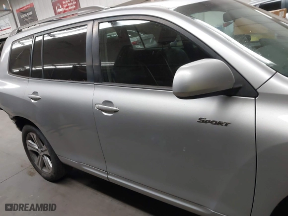 2009 Toyota Highlander Sport with VIN JTEDS43A192069963, listed as a IAAI auction lot 41583196 with 225,603 mi miles. Bid and sale history available at carsss.com. Image 14.