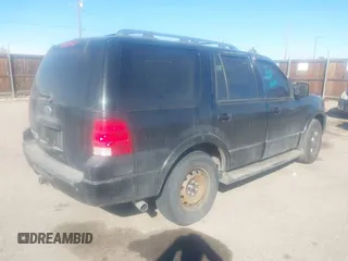 2006 Ford Expedition Limited with VIN 1FMFU195X6LA87797, listed as a IAAI auction lot 41496625 with 207,737 mi miles. Bid and sale history available at carsss.com. Image 4.