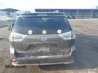 2016 Toyota Sienna SE с VIN 5TDXK3DC2GS718624, выставлен на аукционе IAAI как лот 42219215 с пробегом 150 033 миль миль и . История ставок и продаж доступна на DreamBid. Изображение 16.