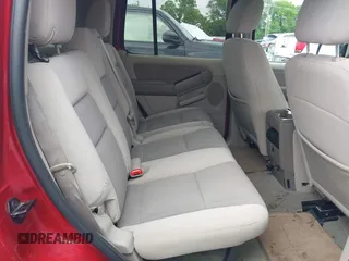 2006 Ford Explorer XLT z VIN 1FMEU63E96UB71315, wystawiony jako IAAI lot #42212974 z przebiegiem 223 088 mil mil oraz . Historia ofert i sprzedaży dostępna na DreamBid. Obrazek 8.