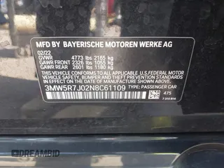 2022 BMW 3 Series 330i xDrive with VIN 3MW5R7J02N8C61109, listed as a IAAI auction lot 41392040 with 21,060 mi miles. Bid and sale history available at carsss.com. Image 9.