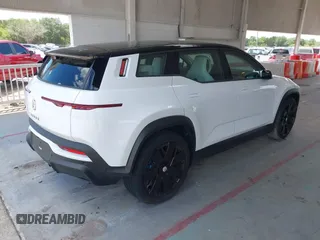 2023 Fisker Ocean Extreme с VIN VCF1EBU23PG006972, выставлен на аукционе IAAI как лот 42236647 с пробегом Не указан миль и . История ставок и продаж доступна на DreamBid. Изображение 4.