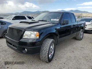 2006 Ford F-150 STX with VIN 1FTRX12W46KC19017, listed as a Copart auction lot 60231105 with 211,864 mi miles and Salvage title. Bid and sale history available at DreamBid. Image 1.
