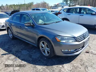 2014 Volkswagen Passat TDI SEL Premium with VIN 1VWCN7A38EC070669, listed as a IAAI auction lot 41848052 with 193,648 mi miles. Bid and sale history available at carsss.com. Image 1.