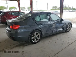 2015 BMW 3 Series 328i z VIN WBA3A5G55FNS84372, wystawiony jako Copart lot #58989335 z przebiegiem 41 789 mil mil oraz Szkoda całkowita • Salvage title. Historia ofert i sprzedaży dostępna na DreamBid. Obrazek 3.