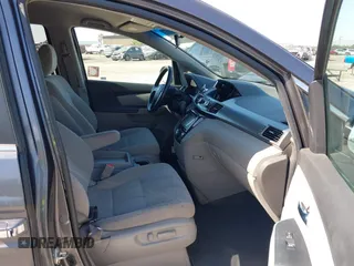2016 Honda Odyssey EX z VIN 5FNRL5H43GB052589, wystawiony jako IAAI lot #42404965 z przebiegiem 107 292 mil mil oraz . Historia ofert i sprzedaży dostępna na DreamBid. Obrazek 5.
