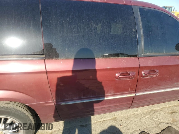 2001 Chrysler Town & Country Limited with VIN 2C8GP64L31R234088, listed as a Copart auction lot 50024265 with 141,556 mi miles and Salvage Title. Bid and sale history available at carsss.com. Image 11.