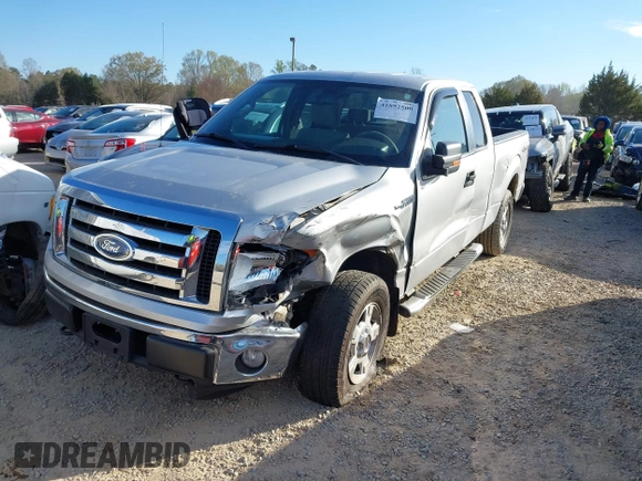 2009 Ford F-150 XL with VIN 1FTPX14VX9FA73490, listed as a IAAI auction lot 41892500 with 83,396 mi miles. Bid and sale history available at carsss.com. Image 2.
