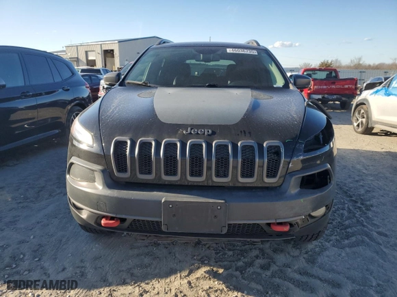 2018 Jeep Cherokee Trailhawk with VIN 1C4PJMBX6JD562685, listed as a Copart auction lot 46036735 with 83,018 mi miles and Salvage Title. Bid and sale history available at carsss.com. Image 5.