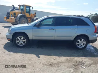 2006 Chrysler Pacifica Touring z VIN 2A4GM68406R888383, wystawiony jako IAAI lot #42593565 z przebiegiem 204 470 mil mil oraz . Historia ofert i sprzedaży dostępna na DreamBid. Obrazek 13.