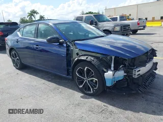 2024 Nissan Altima SR z VIN 1N4BL4CVXRN383417, wystawiony jako IAAI lot #42377674 z przebiegiem 37 640 mil mil oraz . Historia ofert i sprzedaży dostępna na DreamBid. Obrazek 1.