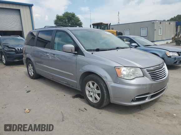 2013 Chrysler Town & Country Touring with VIN 2C4RC1BG9DR547648, listed as a Copart auction lot 65231974 with 137,521 mi miles and Salvage Title. Bid and sale history available at carsss.com. Image 4.