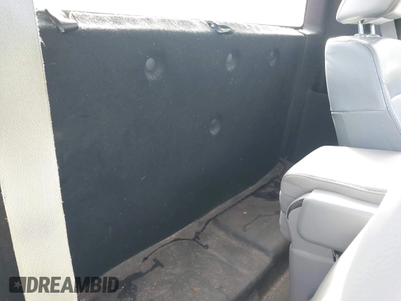2011 Ford F-150 XL with VIN 1FTMF1CM5BKD83218, listed as a IAAI auction lot 41495522 with 135,745 mi miles. Bid and sale history available at carsss.com. Image 8.