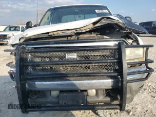 2002 Ford F-350 XL with VIN 1FTSW30F02EB62259, listed as a Copart auction lot 44232015 with 507,871 mi miles and Salvage Title. Bid and sale history available at DreamBid. Image 5.