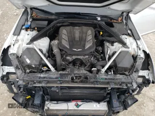 2017 Genesis G90 3.3T Premium with VIN KMHG34JA9HU029954, listed as a Copart auction lot 84631634 with 99,918 mi miles and Salvage Title. Bid and sale history available at carsss.com. Image 11.