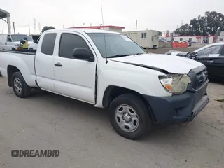 2015 Toyota Tacoma z VIN 5TFTX4CN9FX067896, wystawiony jako IAAI lot #42168301 z przebiegiem 86 691 mil mil oraz . Historia ofert i sprzedaży dostępna na DreamBid. Obrazek 1.