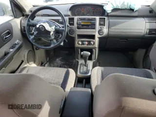 2005 Nissan X-Trail XE z VIN JN8BT08T25W001268, wystawiony jako Copart lot #45551835 z przebiegiem 318 908 mil mil oraz Szkoda całkowita • Salvage title. Historia ofert i sprzedaży dostępna na DreamBid. Obrazek 8.