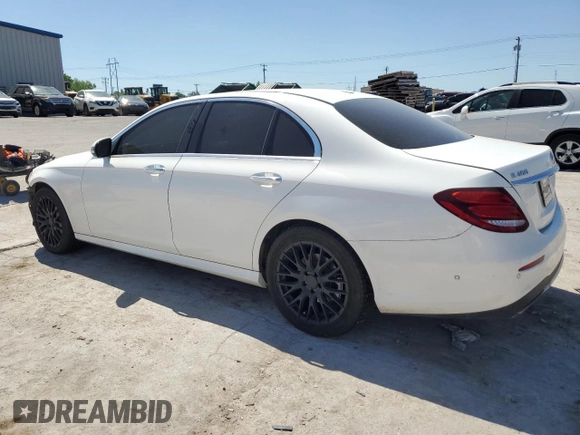 2017 Mercedes-Benz E 300 Luxury z VIN WDDZF4KB8HA016812, wystawiony jako Copart lot #56361855 z przebiegiem 97 312 mil mil oraz Szkoda całkowita • Salvage title. Historia ofert i sprzedaży dostępna na DreamBid. Obrazek 2.