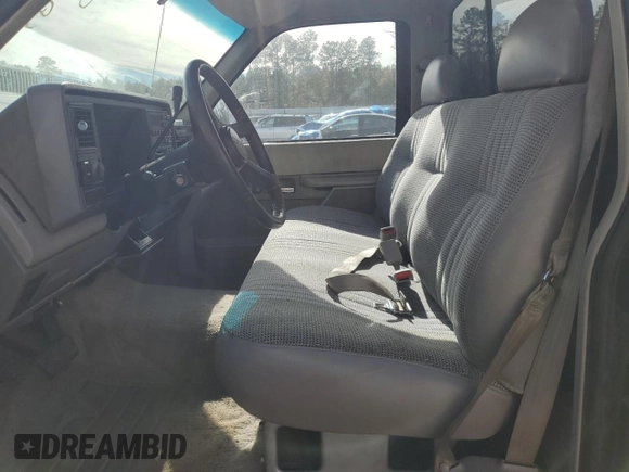 1991 GMC Sierra 1500 with VIN 1GTDC14H4MZ526745, listed as a Copart auction lot 82861084 with 227,672 mi miles and Salvage Title. Bid and sale history available at DreamBid. Image 7.