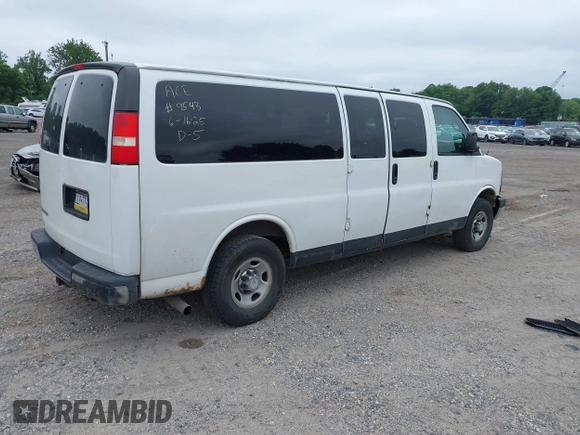2008 Chevrolet Express Passenger z VIN 1GAHG39K581171068, wystawiony jako IAAI lot #42530215 z przebiegiem 251 871 mil mil oraz . Historia ofert i sprzedaży dostępna na DreamBid. Obrazek 4.