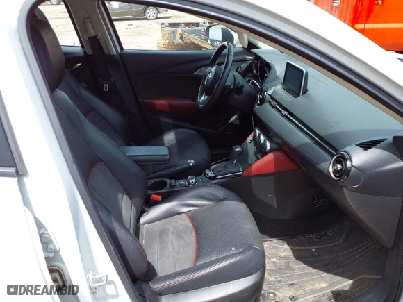 2017 Mazda CX-3 Grand Touring with VIN JM1DKFD78H0160564, listed as a IAAI auction lot 39236942 with 50,921 mi miles. Bid and sale history available at carsss.com. Image 5.