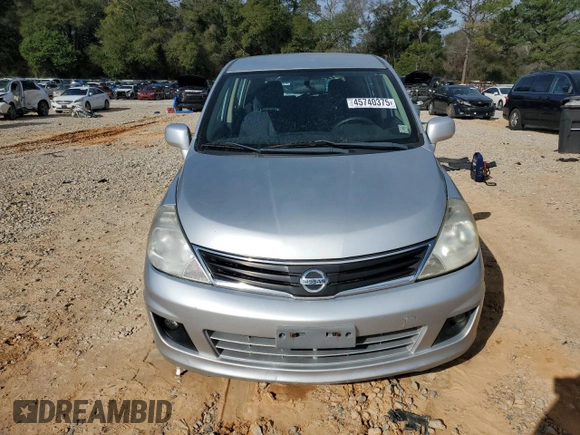 2011 Nissan Versa SL z VIN 3N1BC1CP8BL507316, wystawiony jako Copart lot #45740375 z przebiegiem 102 795 mil mil oraz Szkoda całkowita • Salvage title. Historia ofert i sprzedaży dostępna na DreamBid. Obrazek 5.