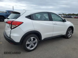 2021 Honda HR-V LX with VIN 3CZRU6H35MM754344, listed as a Copart auction lot 53804925 with 13,570 mi miles and Salvage Title. Bid and sale history available at carsss.com. Image 3.