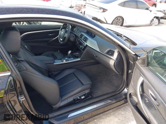 2019 BMW 4 Series 430i with VIN WBA4W3C59KAF92150, listed as a IAAI auction lot 42045034 with 35,888 mi miles and . Bid and sale history available at DreamBid. Image 5.