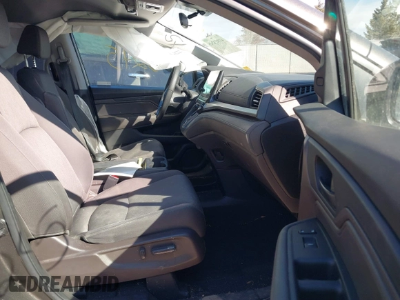 2019 Honda Odyssey EX with VIN 5FNRL6H57KB023443, listed as a IAAI auction lot 41813245 with 84,591 mi miles. Bid and sale history available at carsss.com. Image 5.