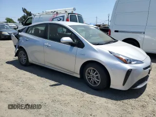 2020 Toyota Prius L Eco z VIN JTDKARFU0L3113339, wystawiony jako Copart lot #59635135 z przebiegiem 46 189 mil mil oraz Szkoda całkowita • Salvage title. Historia ofert i sprzedaży dostępna na DreamBid. Obrazek 4.