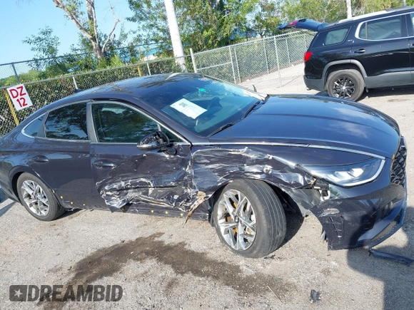 2023 Hyundai Sonata SEL z VIN KMHL64JA0PA289889, wystawiony jako IAAI lot #41931833 z przebiegiem 24 070 mil mil oraz . Historia ofert i sprzedaży dostępna na DreamBid. Obrazek 6.
