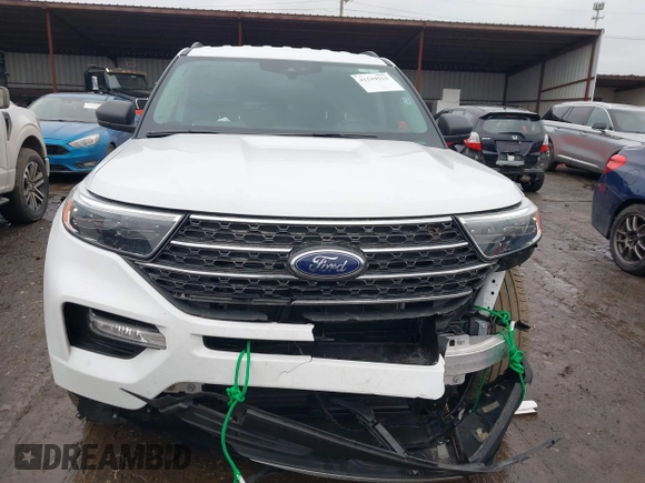 2023 Ford Explorer XLT with VIN 1FMSK8DH0PGB65108, listed as a IAAI auction lot 41519513 with 37,581 mi miles. Bid and sale history available at carsss.com. Image 12.